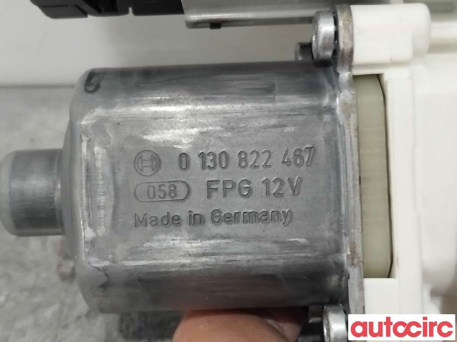 Ruteheis venstre foran til VW Tiguan 2011-2016 (Type I, Fase 2)  (VOLKSWAGEN|5N0959701J|0130822467|5N0959701G)