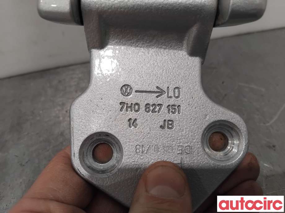 Hengsler til VW Transporter / Caravelle 2015-2019 (T6) (T6) (VOLKSWAGEN|7H0827151F||7H0827151)