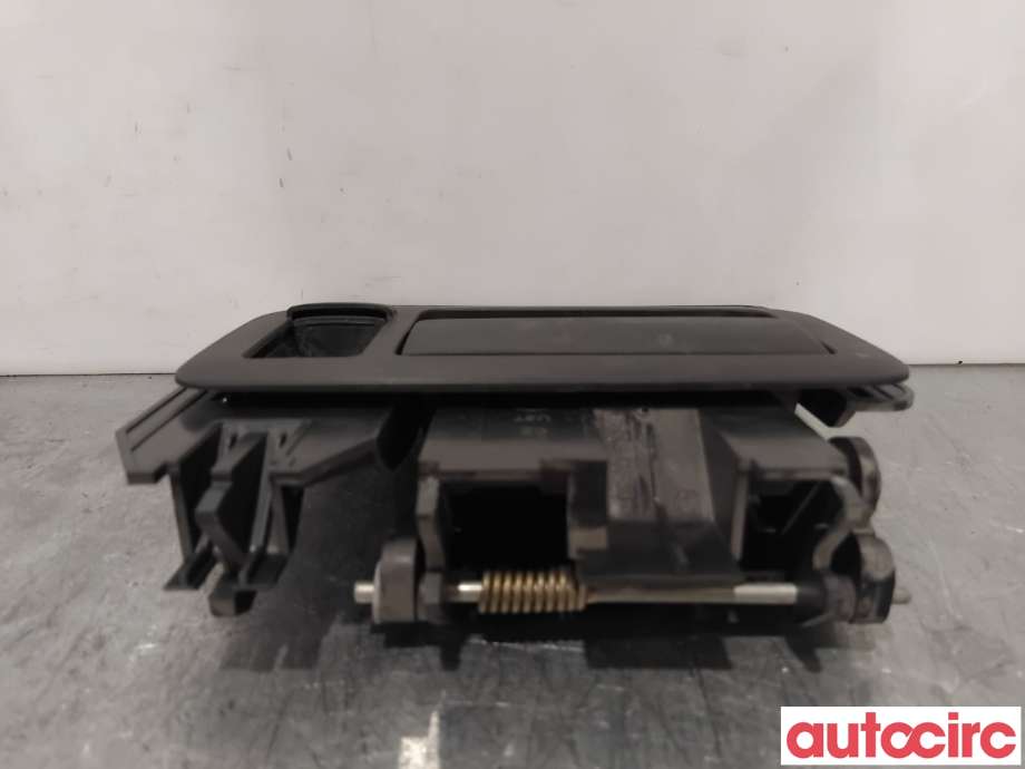Diverse deler til VW Transporter / Caravelle 2015-2019 (T6) (T6) (VOLKSWAGEN|7H0829309E||7H0829309)