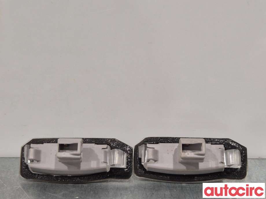 Skiltlys til Mitsubishi Outlander 2012-2015 (Type III, Fase 1)  (MITSUBISHI|8341A009|)