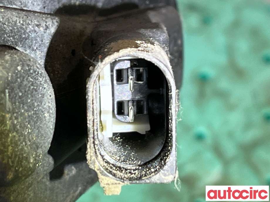 Bremsecaliper høyre bak til VW Tiguan 2011-2016 (Type I, Fase 2)  (VOLKSWAGEN|5N0615404||5N0615404X)