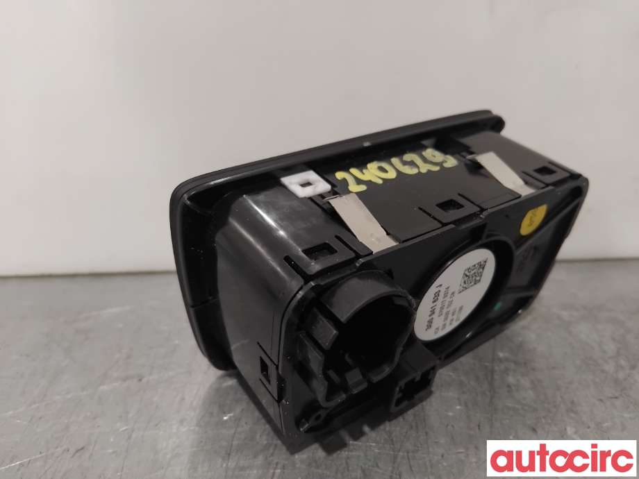 Bryter lys til VW Passat 2015-2019 (Fase 1) (B8) (B8) (VOLKSWAGEN|3G0941633J|)
