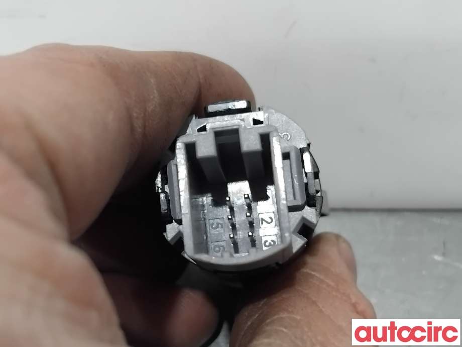 Bryter start/stopp til VW Passat 2015-2019 (Fase 1) (B8) (B8) (VOLKSWAGEN|3G1959839|)