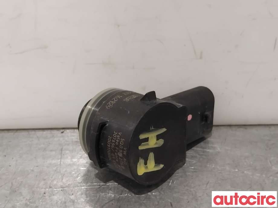 Parkeringssensor foran til VW Passat 2015-2019 (Fase 1) (B8) (B8) (VOLKSWAGEN|5Q0919275B|307896)