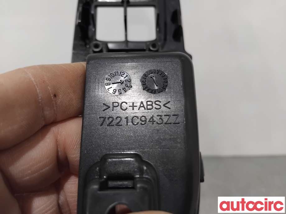 Diverse deler til Mitsubishi Outlander 2015-->> (Type III, Fase 2)  (MITSUBISHI|7221C943XA||7221C943ZZ)