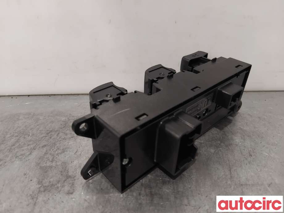 Bryter ruteheis til Mitsubishi Outlander 2015-->> (Type III, Fase 2)  (MITSUBISHI|8608A347|CEW-M002-007Z)