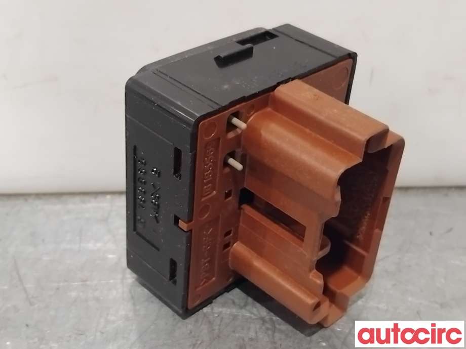 Bryter speil til Mitsubishi Outlander 2015-->> (Type III, Fase 2)  (MITSUBISHI|MR951187|)