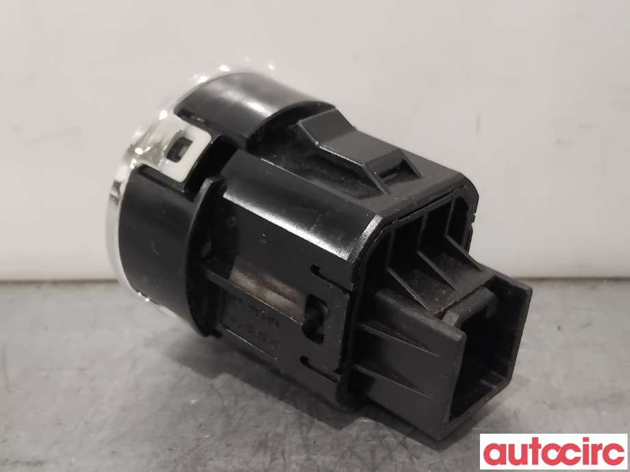 Bryter start/stopp til Mitsubishi Outlander 2015-->> (Type III, Fase 2)  (MITSUBISHI|8610A133|)
