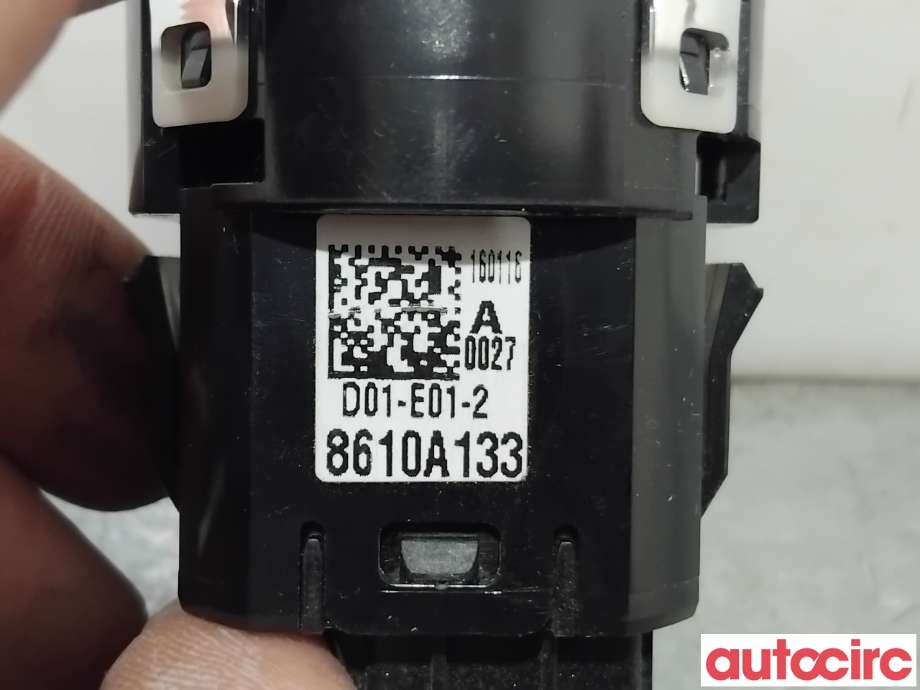 Bryter start/stopp til Mitsubishi Outlander 2015-->> (Type III, Fase 2)  (MITSUBISHI|8610A133|)