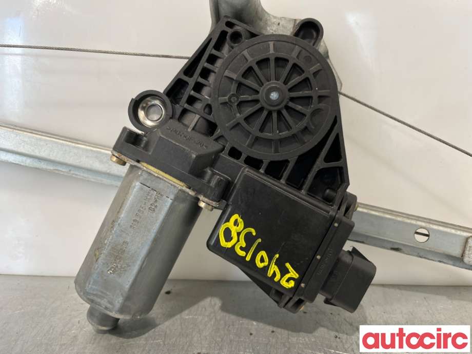 Ruteheis venstre bak til Opel Astra G 1998-2004 (OPEL|90521877|)