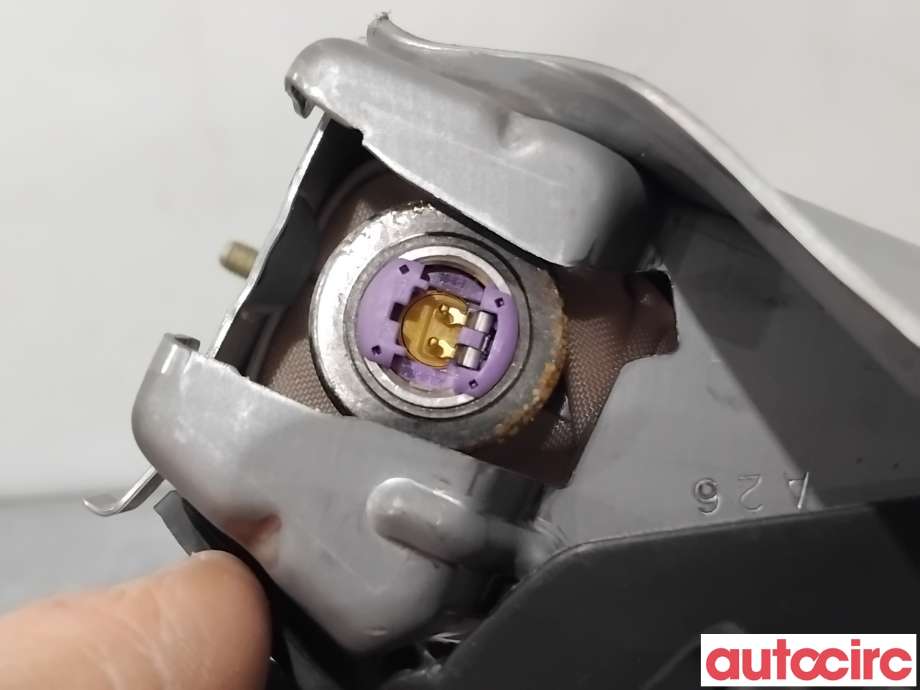 Airbag kne til Mitsubishi Outlander 2015-->> (Type III, Fase 2)  (MITSUBISHI|7030A316XB|7030A-31653|)