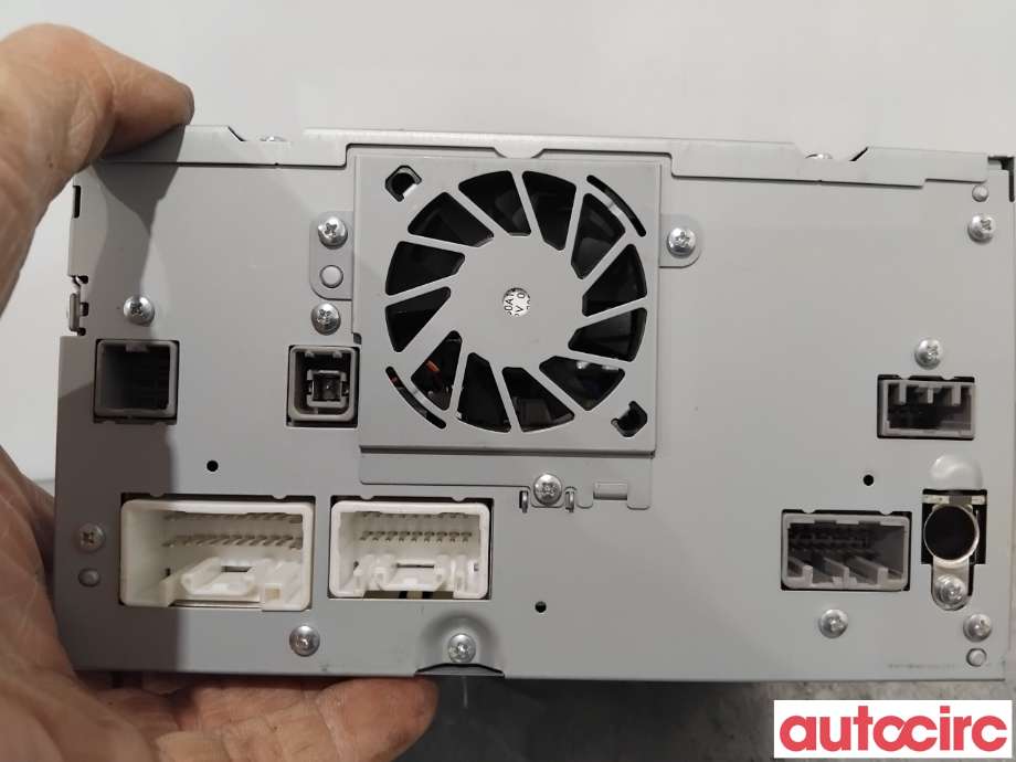 Bilstereo navigasjon til Mitsubishi Outlander 2015-->> (Type III, Fase 2)  (MITSUBISHI|8750A569|NR-242WM-16KZN0)