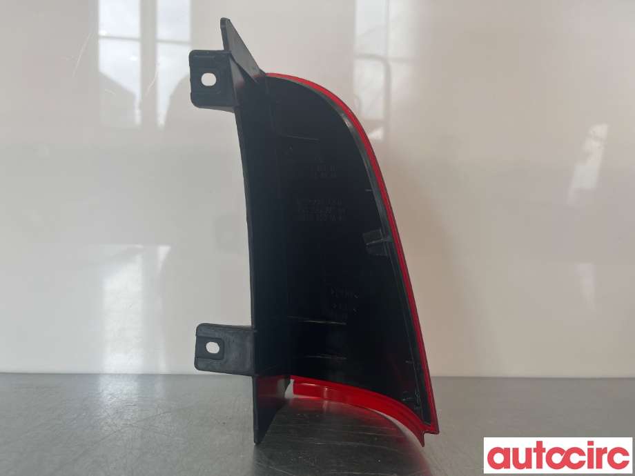 Refleksplate til Mercedes Vito/Viano 2010-2014 (Fase 2) (W639) (W639) (MERCEDES|A6398201864|)