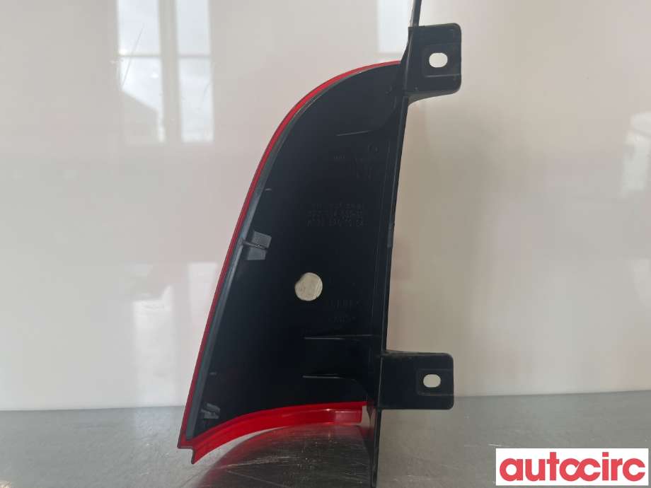 Refleksplate til Mercedes Vito/Viano 2010-2014 (Fase 2) (W639) (W639) (MERCEDES|A6398201964|)