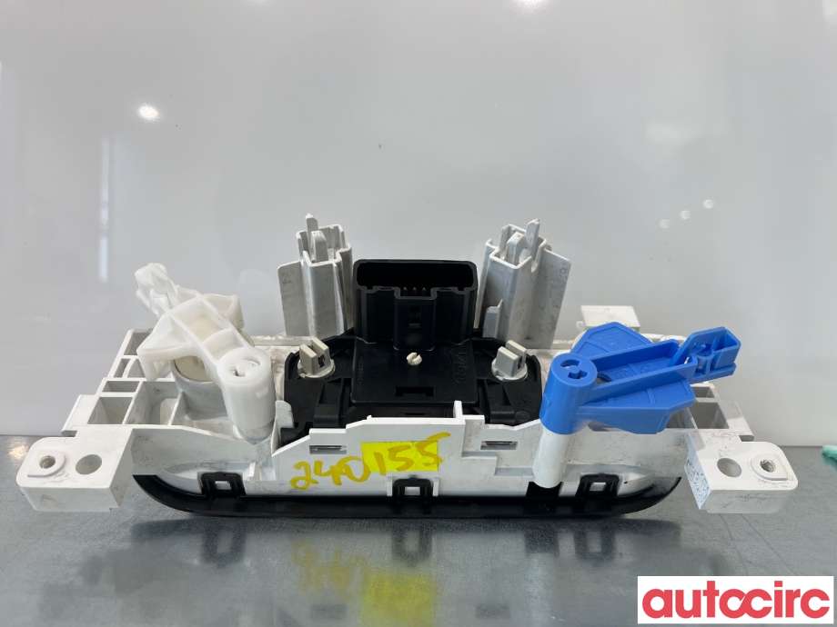 Varmeapparat betjening til Opel Vivaro B 2014-2019  (OPEL|95517557)