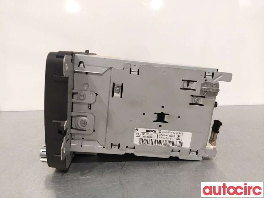 Bilstereo til VW Passat 2011-2015 (B7) (B7) (VOLKSWAGEN|3C8057195AX|7640207360|3C8057195BX)