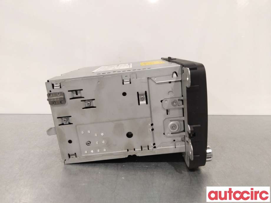 Bilstereo til VW Passat 2011-2015 (B7) (B7) (VOLKSWAGEN|3C8057195AX|7640207360|3C8057195BX)