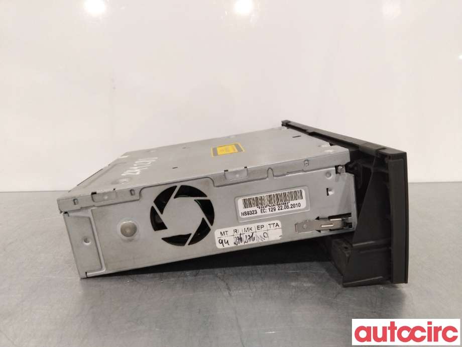 Bilstereo navigasjon til Audi A4, Allroad 2009-2016 (Type I) (B8) (B8) (AUDI|8T1035652HX|HS9323|8T1035652F)