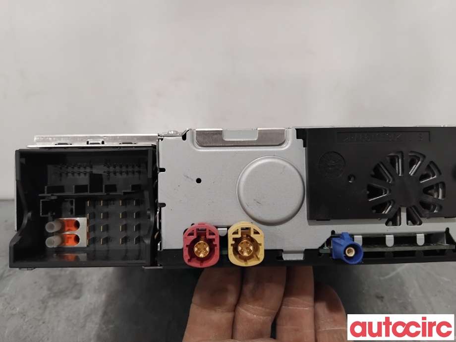 Bilstereo navigasjon til BMW 5-Serie 2010-2017 (F10/F11) (F10/F11) (BMW|65129273862||9248369)