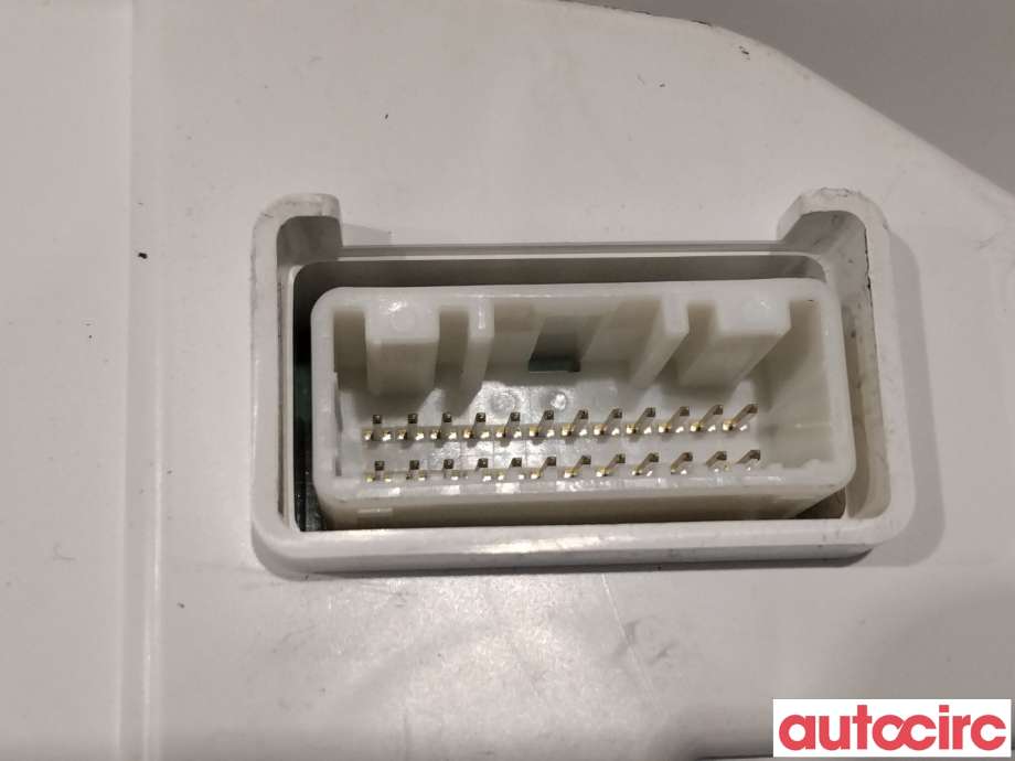 Instrumentpanel til Mitsubishi Outlander 2012-2015 (Type III, Fase 1)  (MITSUBISHI|8100C385|MM0059-151)