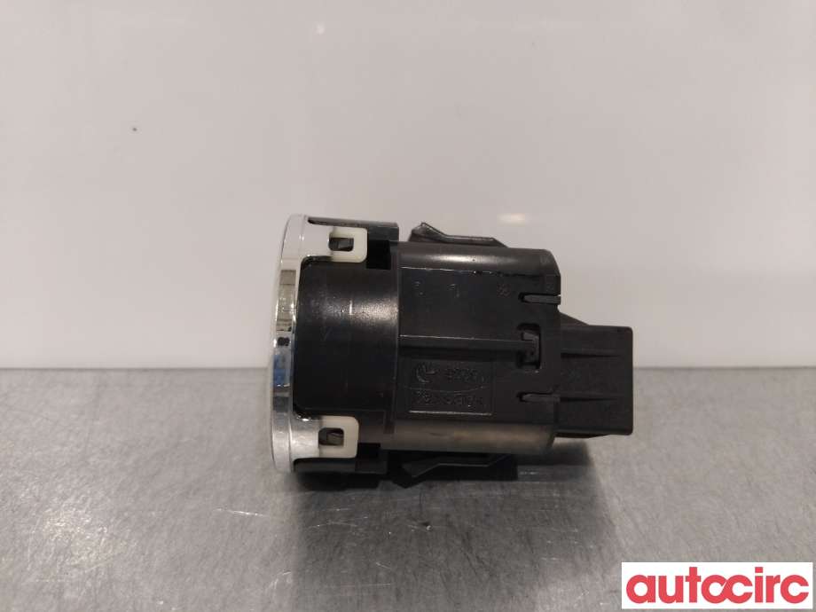 Bryter start/stopp til Mitsubishi Outlander 2012-2015 (Type III, Fase 1)  (MITSUBISHI|8610A133|)