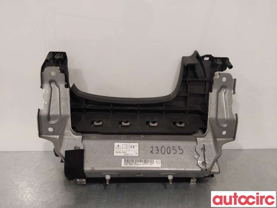 Airbag kne til Mitsubishi Outlander 2012-2015 (Type III, Fase 1)  (MITSUBISHI|7030A316XA|)