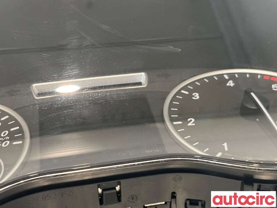 Instrumentpanel til Mercedes A-Klasse 2012-2018 (W176) (W176) (MERCEDES|A1769002503|A1769008202)
