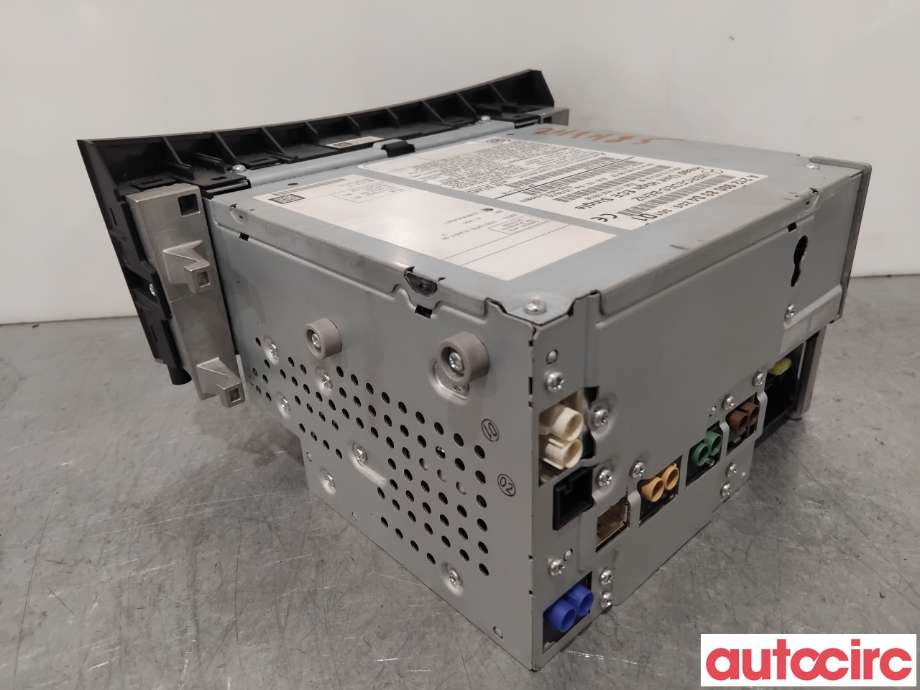 Bilstereo navigasjon til Mercedes E-Klasse 2009-2013 (Fase 1) (W212) (W212) (MERCEDES|A2129005327|NR-212-1E|A2129004829)