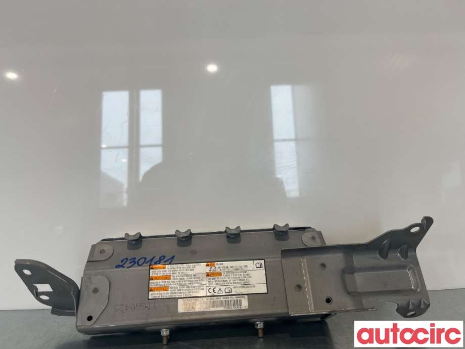 Airbag kne til Suzuki Vitara 2015-->> (Type IV)  (SUZUKI|7395054P10)