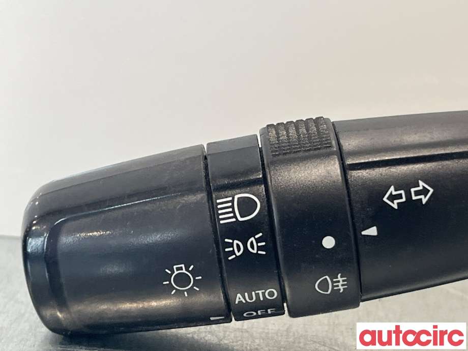 Bryter blink til Suzuki Vitara 2015-->> (Type IV)  (SUZUKI|3721061M50)