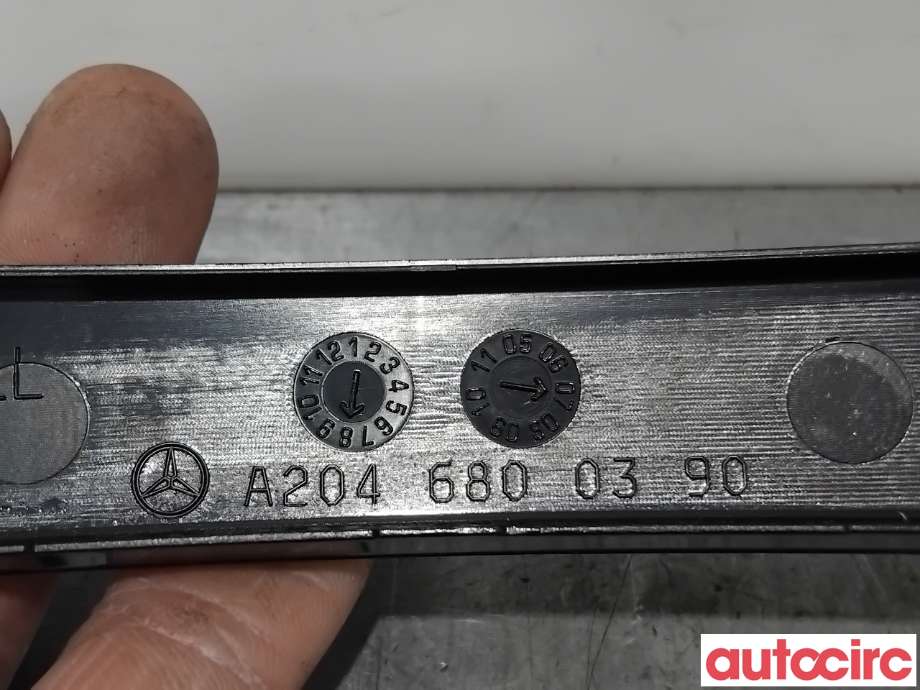 Dashbord diverse til Mercedes C-Klasse 2007-2011 (Fase 1) (W204) (W204) (MERCEDES|A2046800390|)