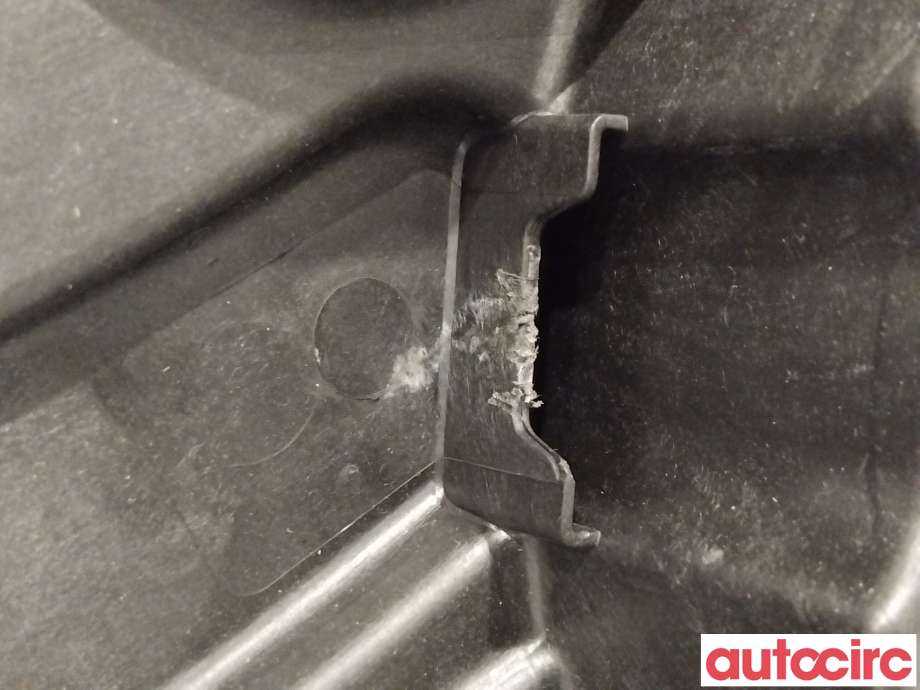 Ruteheis til Volvo V60/V60 CC 2013-2018 (Type I, Fase 2)  (VOLVO|31440785|30784310)