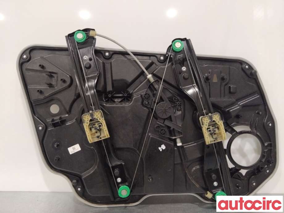 Ruteheis til Volvo V60/V60 CC 2013-2018 (Type I, Fase 2)  (VOLVO|31440786|30784311)