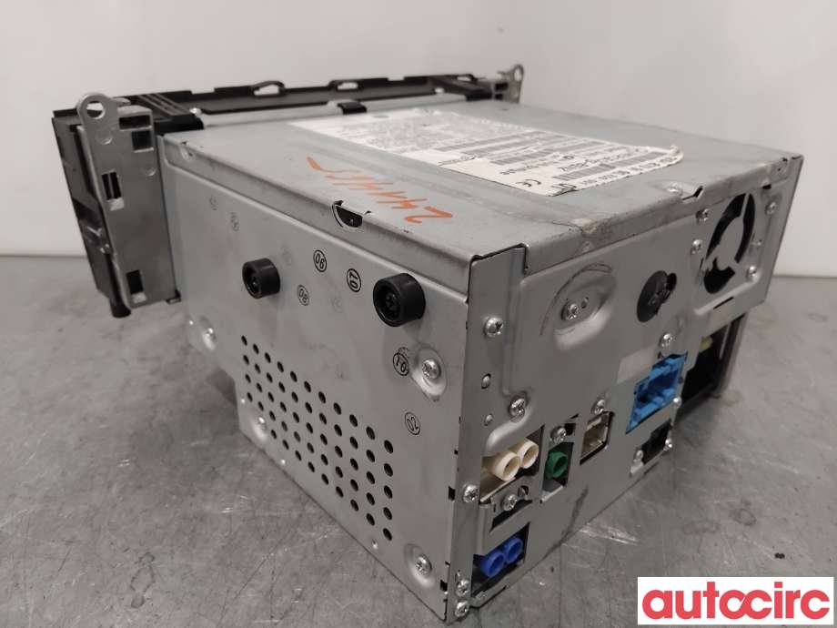 Bilstereo navigasjon til Mercedes C-Klasse 2007-2011 (Fase 1) (W204) (W204) (MERCEDES|A2048708094|NR-204-1E-1|A2048709690)