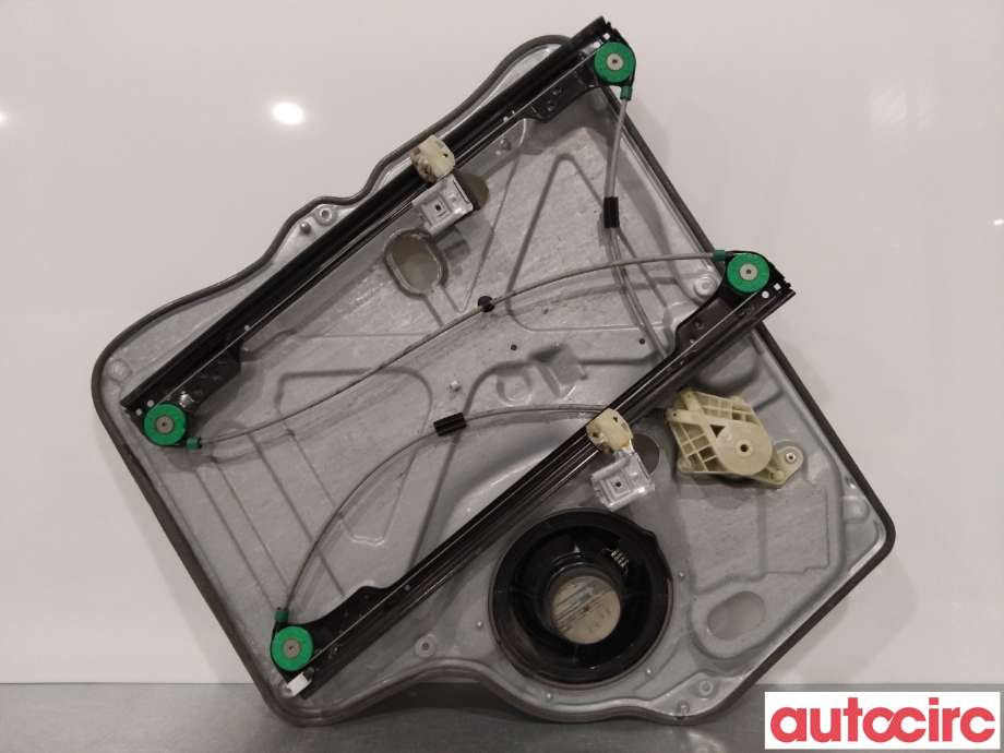 Ruteheis til VW Transporter / Caravelle 2015-2019 (T6) (T6) (VOLKSWAGEN|7E0837754D|7E1837730R|7E0837754E)
