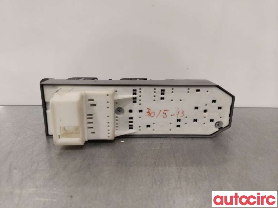 Bryter ruteheis til Toyota RAV4 2006-2009 (Type III, Fase 1)  (TOYOTA|8482012520)