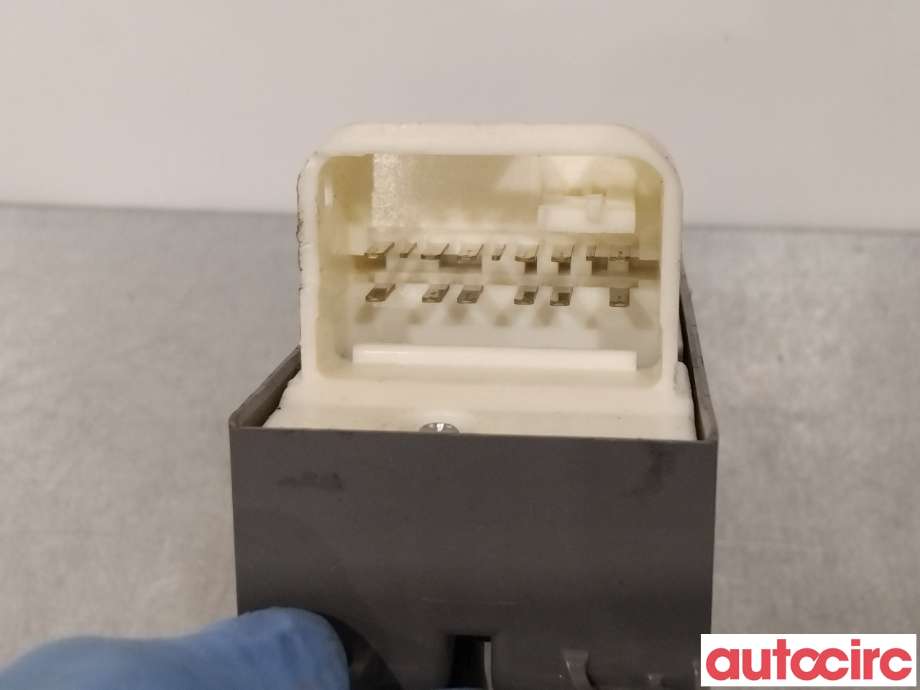 Bryter ruteheis til Toyota RAV4 2006-2009 (Type III, Fase 1)  (TOYOTA|8482012520)