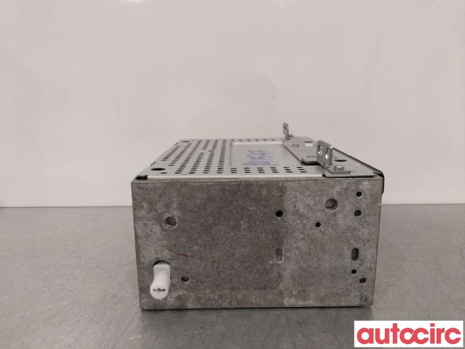 Bilstereo til Ford Focus 2014-2018 (Type III, Fase 2)  (FORD|2369100|F1BT-18C815-LR)