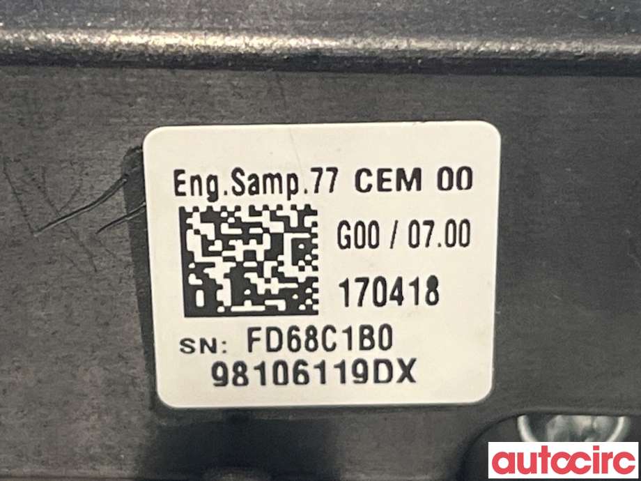 Bryter nødblink til Peugeot 3008 2016-->> (Type II) (PEUGEOT|98249154DX|98106119DX)