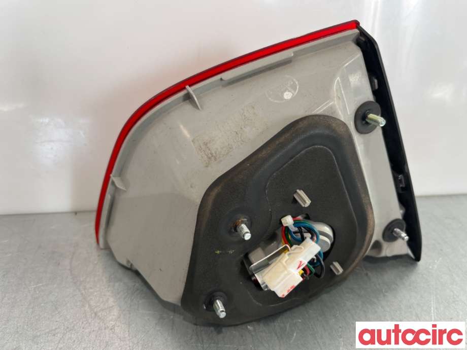 Baklykt høyre indre til Hyundai Ix35 2010-2015  (HYUNDAI|924042Y500|)