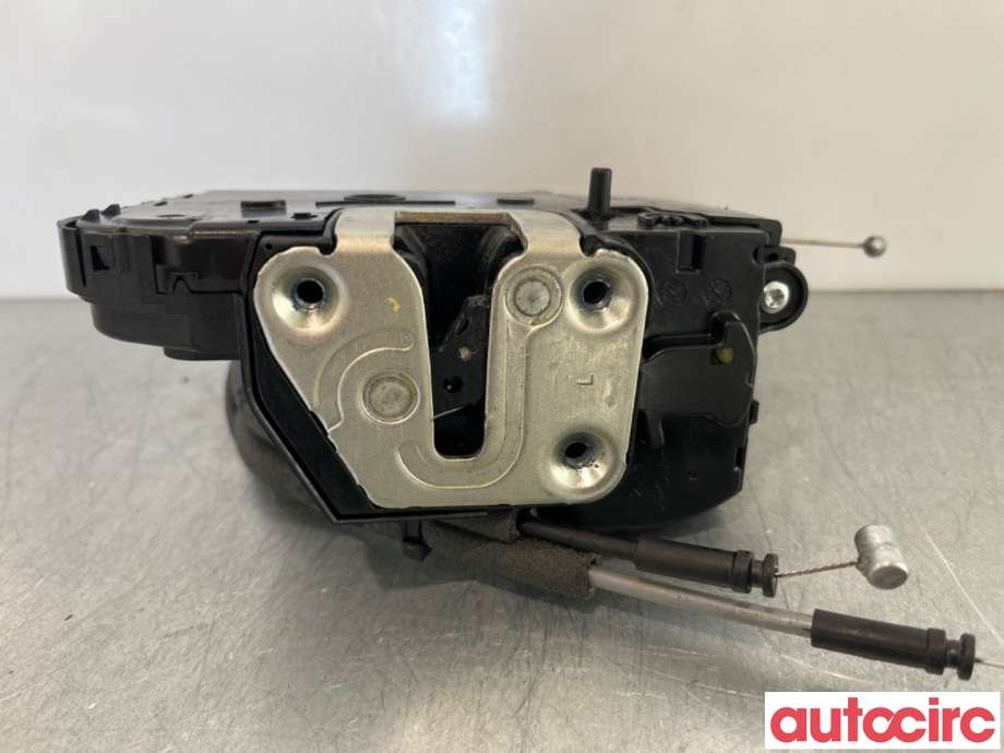 Låsekasse venstre bak til Hyundai Ix35 2010-2015  (HYUNDAI|814102Y010||81410-2Y010)