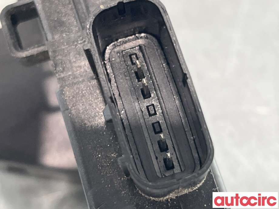 Låsekasse venstre bak til Hyundai Ix35 2010-2015  (HYUNDAI|814102Y010||81410-2Y010)