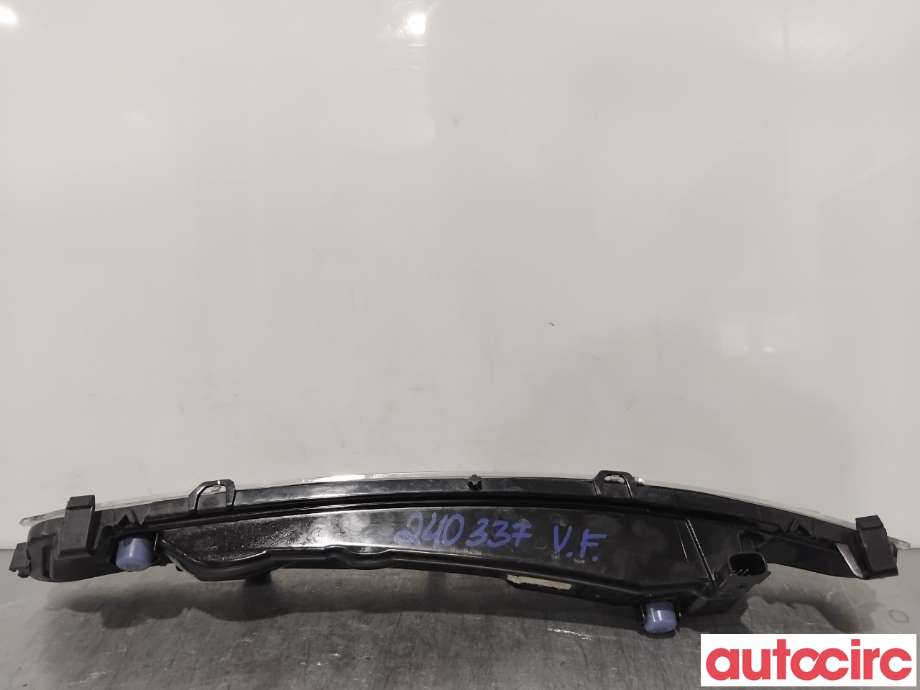Parklykt høyre til Ford Mondeo 2011-2014 (Type IV, Fase 2)  (FORD|1725079||BS7113B218)