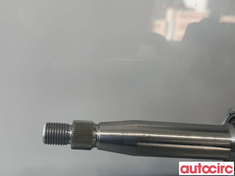 Rattaksel til SsangYong Kyron 2006-2008  (SSANGYONG|462100901|)