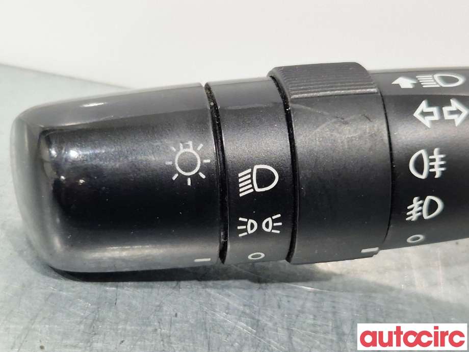 Bryter blink til Toyota Auris 2010-2012 (Type I, Fase 2)  (TOYOTA|841400D300|)