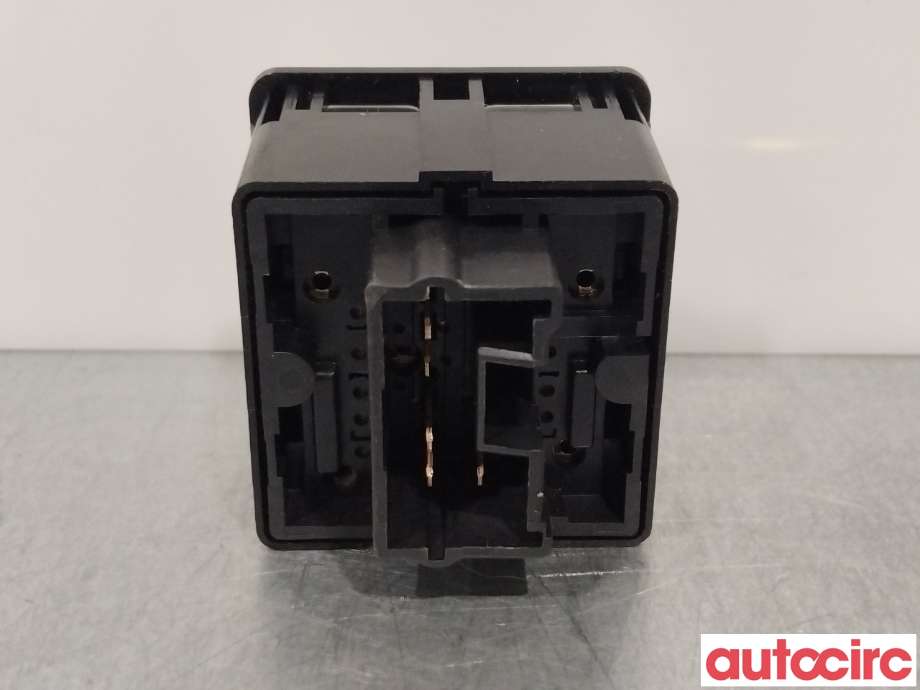 Bryter setevarme til Mitsubishi Outlander 2015-->> (Type III, Fase 2)  (MITSUBISHI|8610A114|)