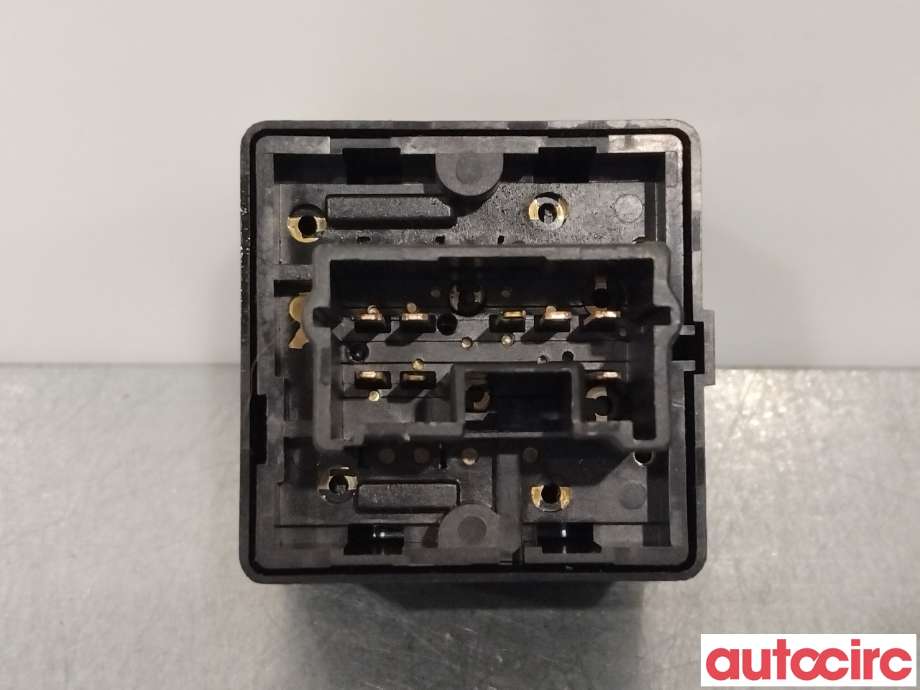 Bryter setevarme til Mitsubishi Outlander 2015-->> (Type III, Fase 2)  (MITSUBISHI|8610A114|)