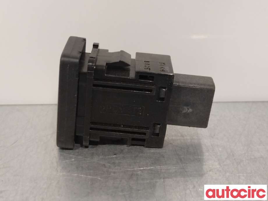 Bryter diverse til Mitsubishi Outlander 2015-->> (Type III, Fase 2)  (MITSUBISHI|8610A089|)