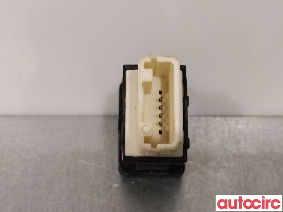 Bryter diverse til Mitsubishi Outlander 2015-->> (Type III, Fase 2)  (MITSUBISHI|8616A012|)