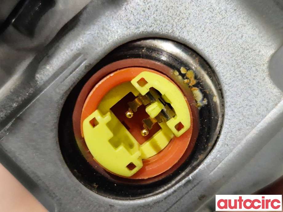 Airbag kne til Toyota Auris 2010-2012 (Type I, Fase 2)  (TOYOTA|7390002010B0)
